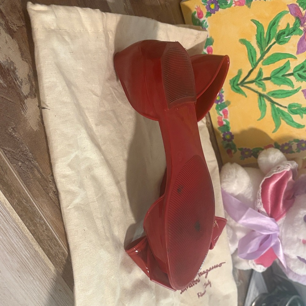 Salvatore Ferragamo Red Patent Flats with Bow - Picture 3 of 3